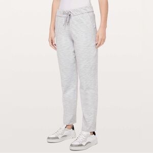 EUC LULULEMON ON THE FLY 7/8 LUXTREME PANT